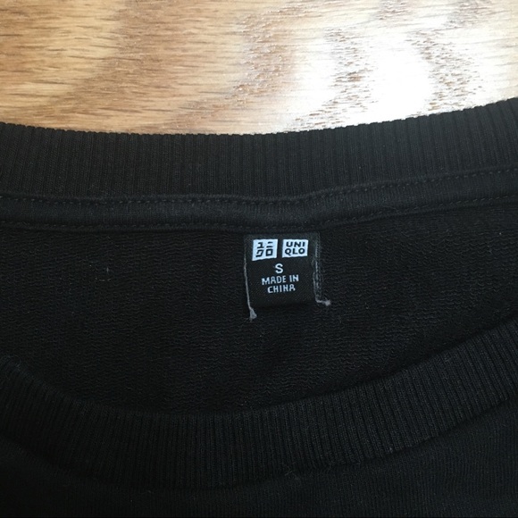 UNIQLO Black Lightweight Sweatshirt - Picture 2 of 3